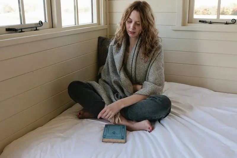 Copperhurst British Romney Wool Herringbone Throw - Tawny